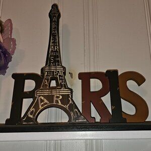 Paris themed bedroom decor